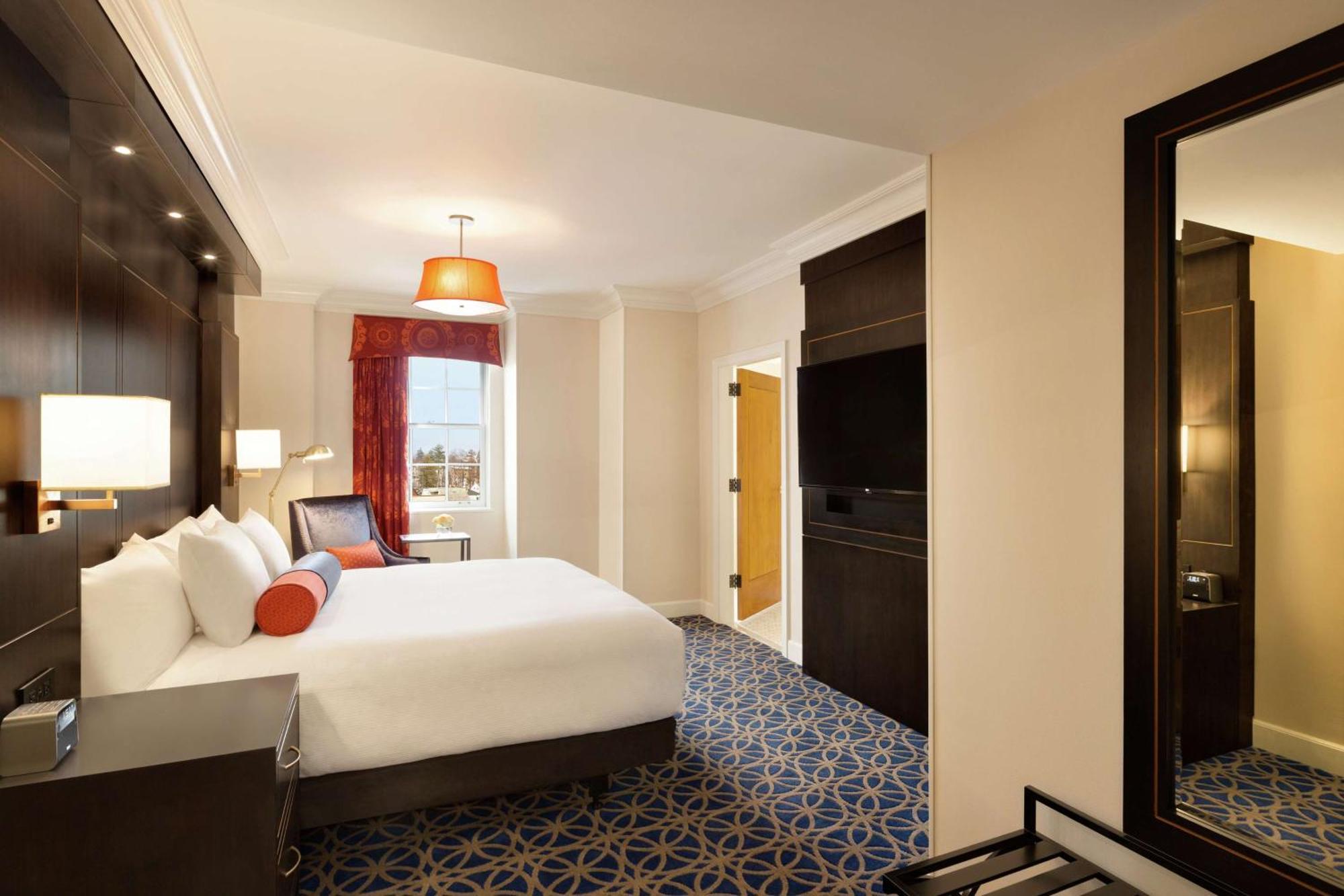 Hotel Saranac, Curio Collection By Hilton Saranac Lake Extérieur photo